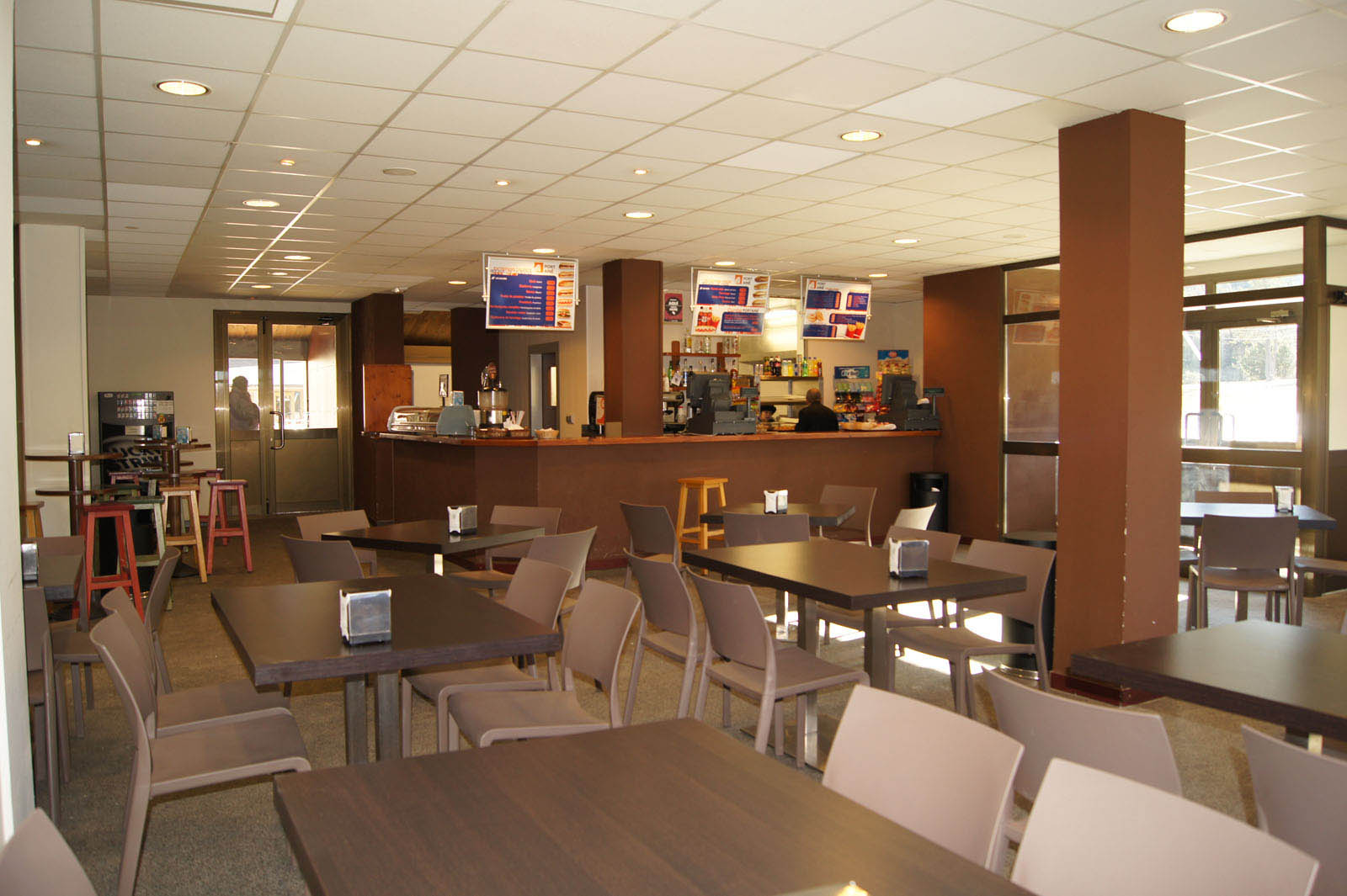 Cafeteria Hotel – cota 2000